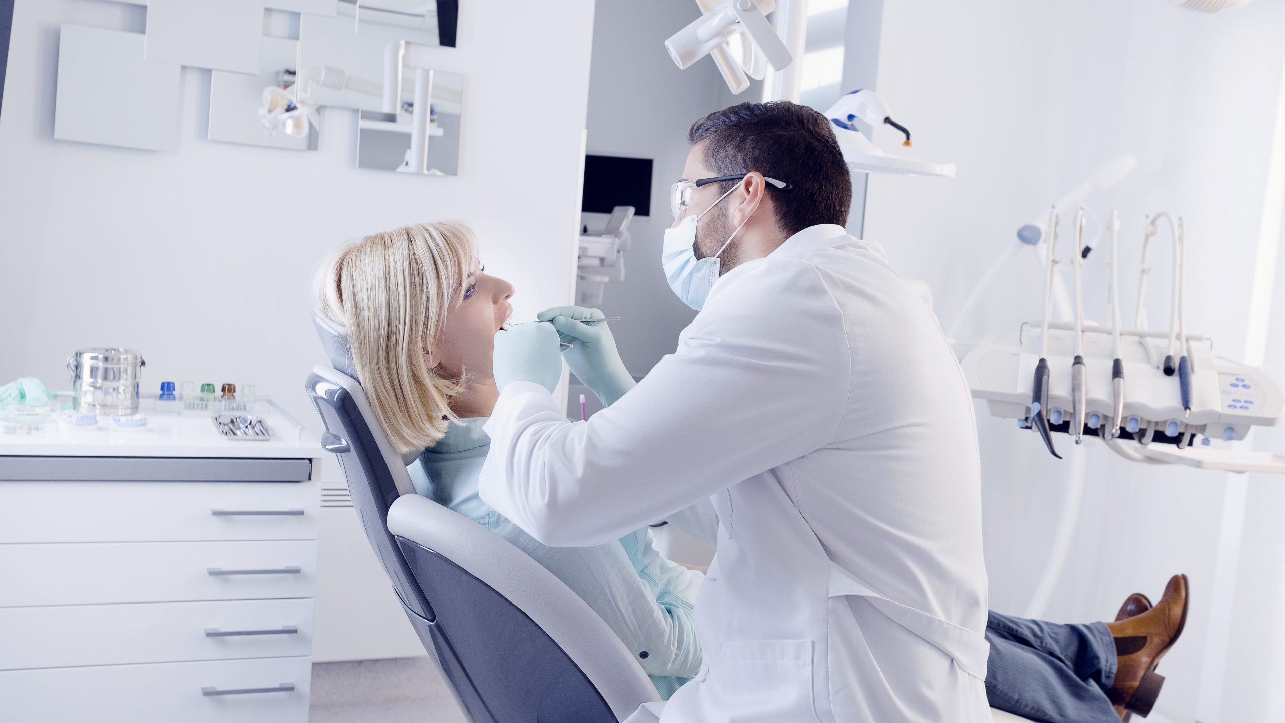 Dentist in Weaver, AL